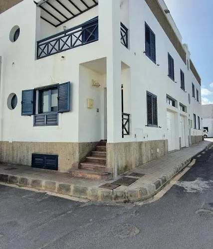 Brisa De Caleta De * Famara